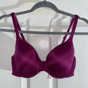 Victoria’s Secret body by Victoria lined perfect coverage bra